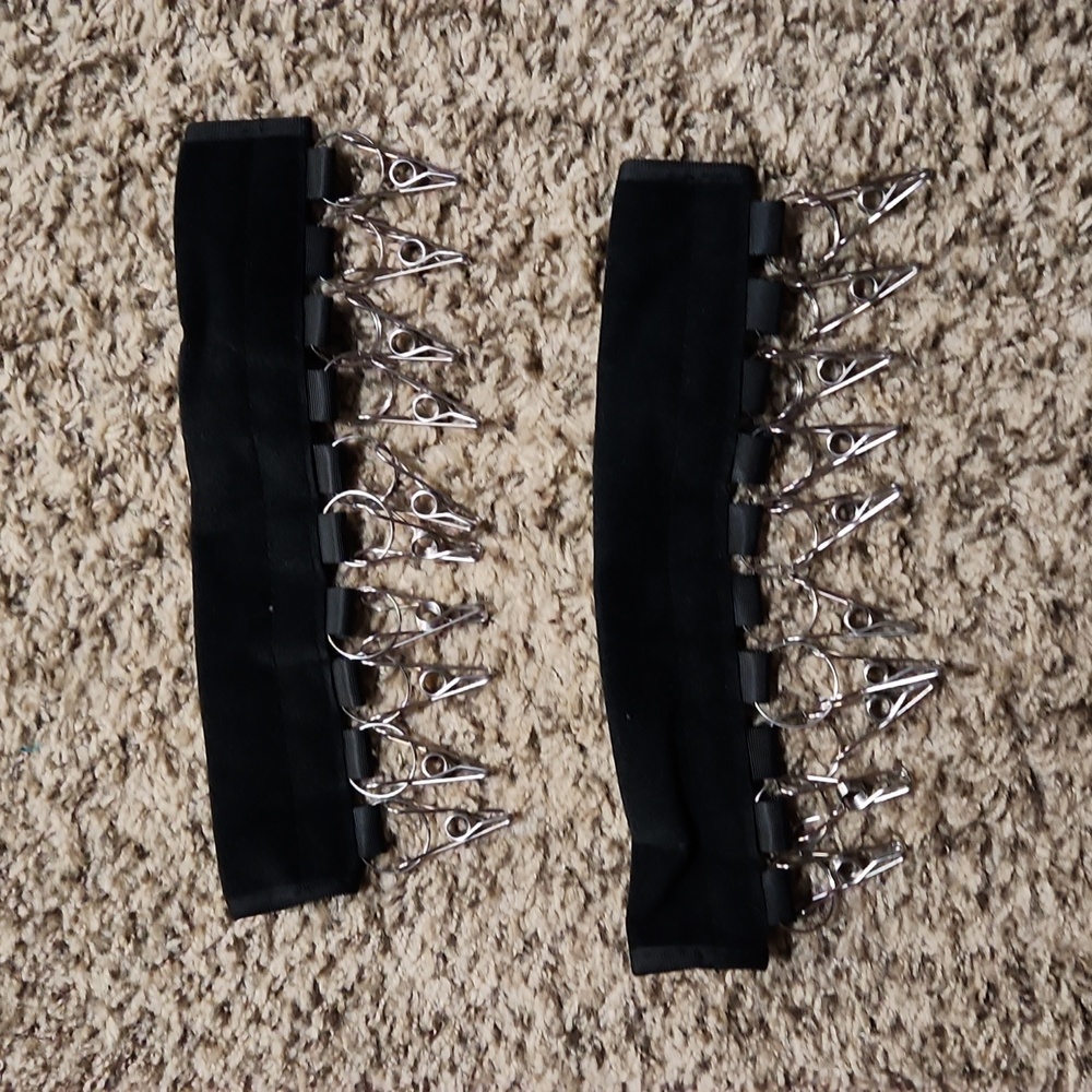 Hat clips